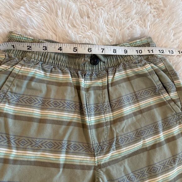 OSHKOSH B'GOSH Boys Short Sz 10A Gently Used - Picture 8 of 9